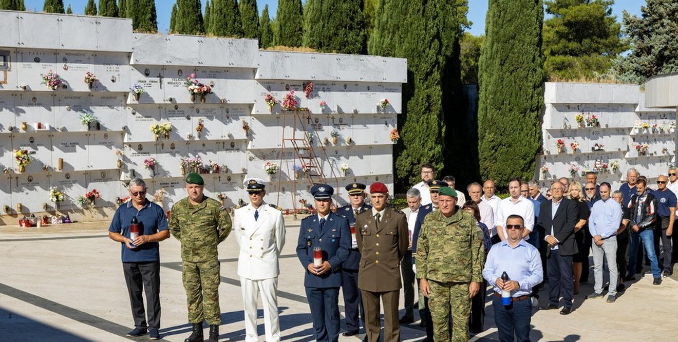 Naslovna fotografija