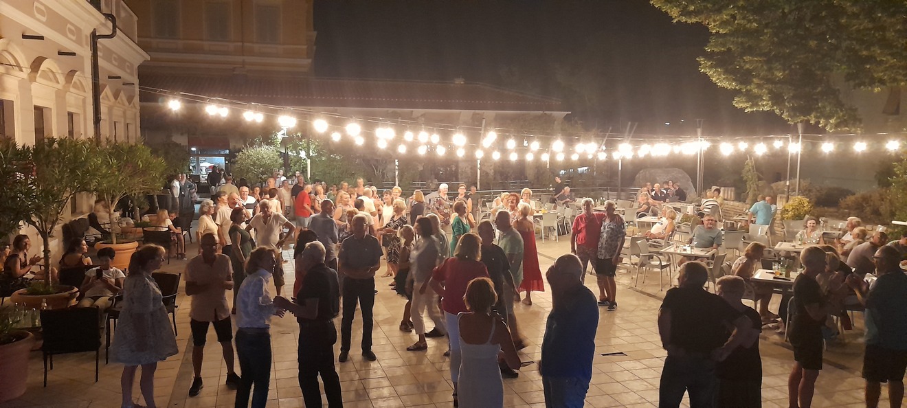Naslovna fotografija