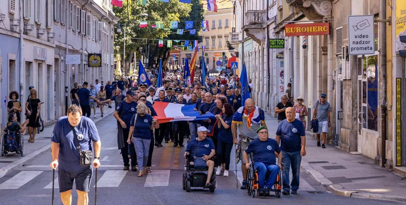 Naslovna fotografija